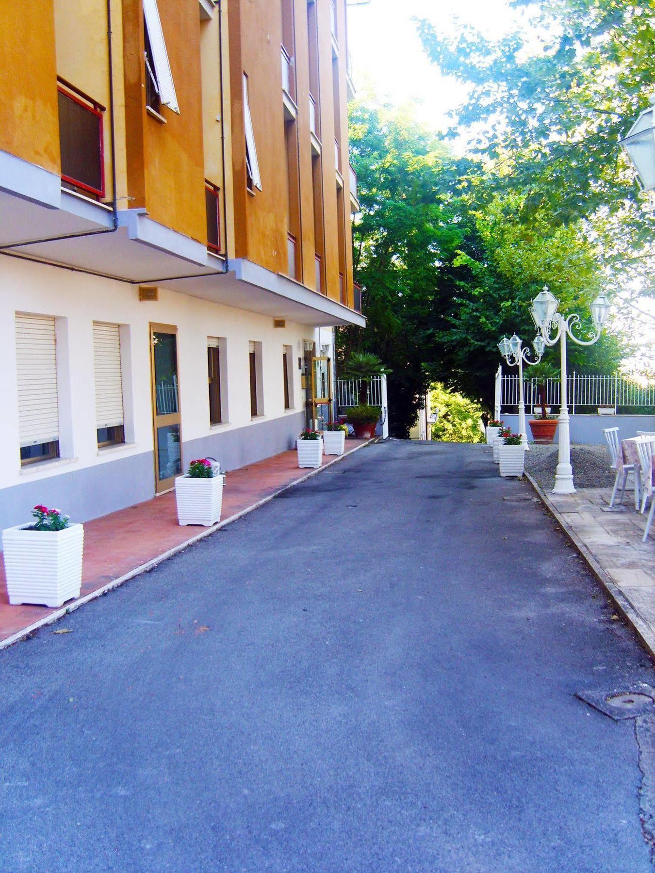 Hotel Panorama К'янчіано-Терме Екстер'єр фото